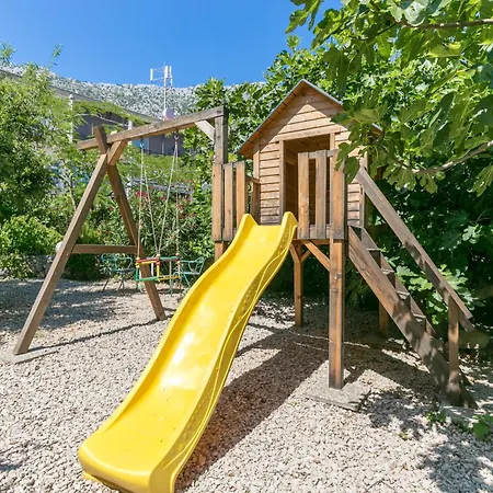 Apartament By The Sea Igrane, Makarska - 24626 Podgora (Split-Dalmatia)